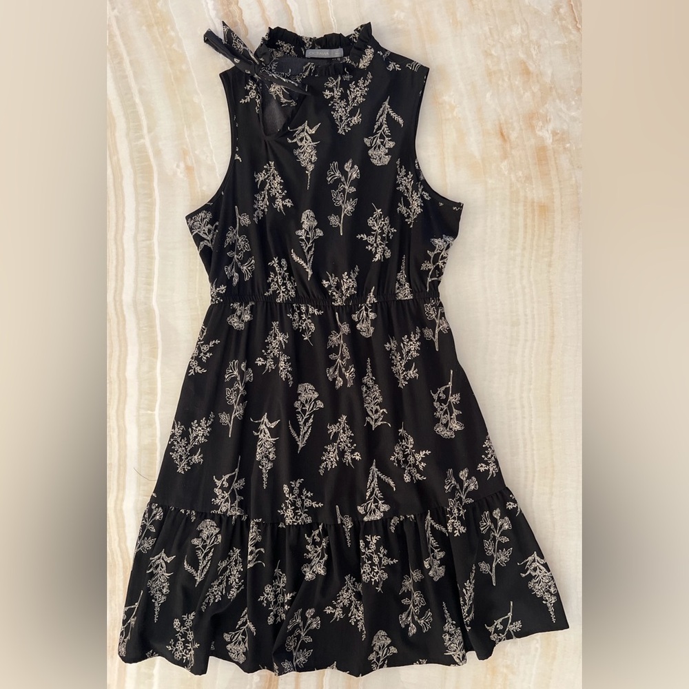 Octavia Black Floral Tiered Dress w/ Pockets Size Large